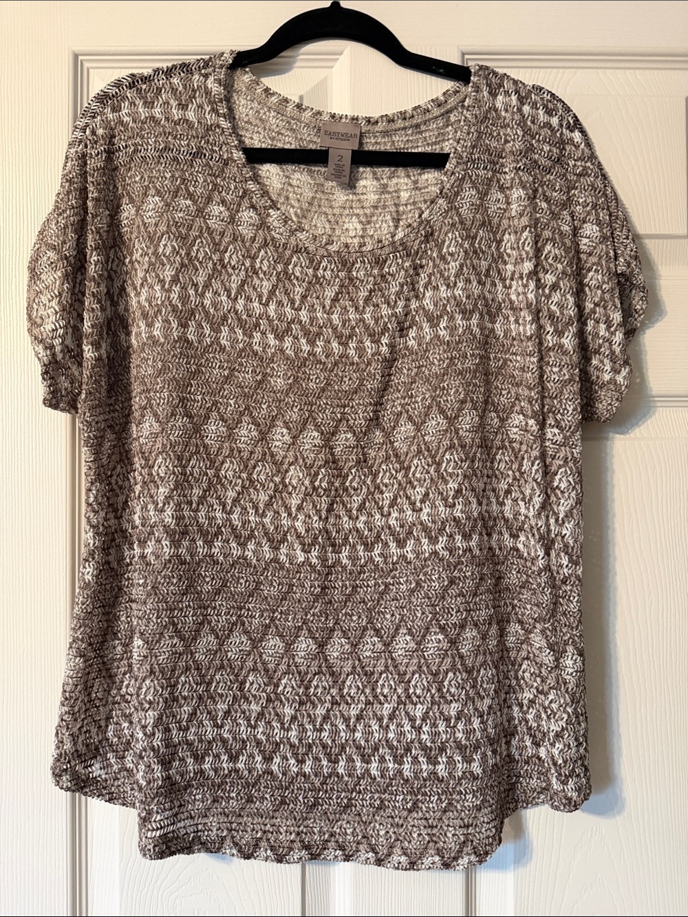 Chicos EasyWear Women’s Blouse Textured Silky Open Weave Beige/Tan/Cream Size 2